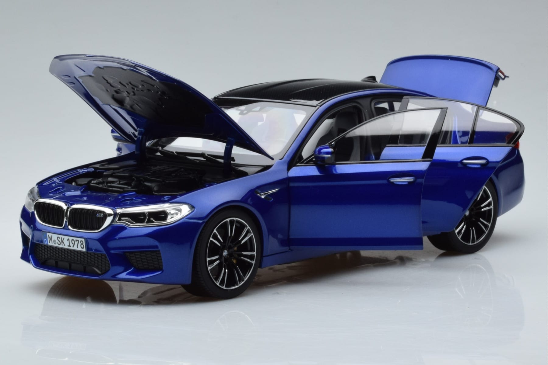 BMW M5 F90 Marina Bay Blue Norev 1:18 80432454783 Diecast - image 2 of 7