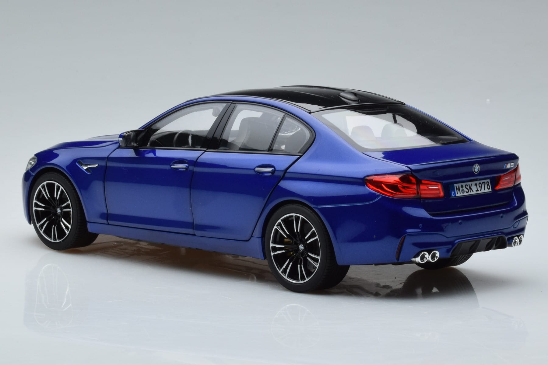 BMW M5 F90 Marina Bay Blue Norev 1:18 80432454783 Diecast - image 6 of 7