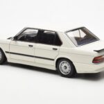 BMW M535i E28 Alpine White AUTOart 1:18 75161 Diecast - image 7 of 10