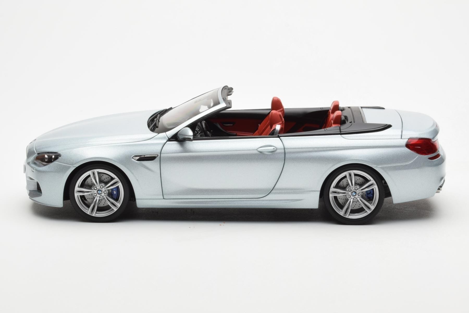 BMW M6 F12 Convertible Silverstone Silver II Paragon 1:18 80432253656 Diecast - image 4 of 8