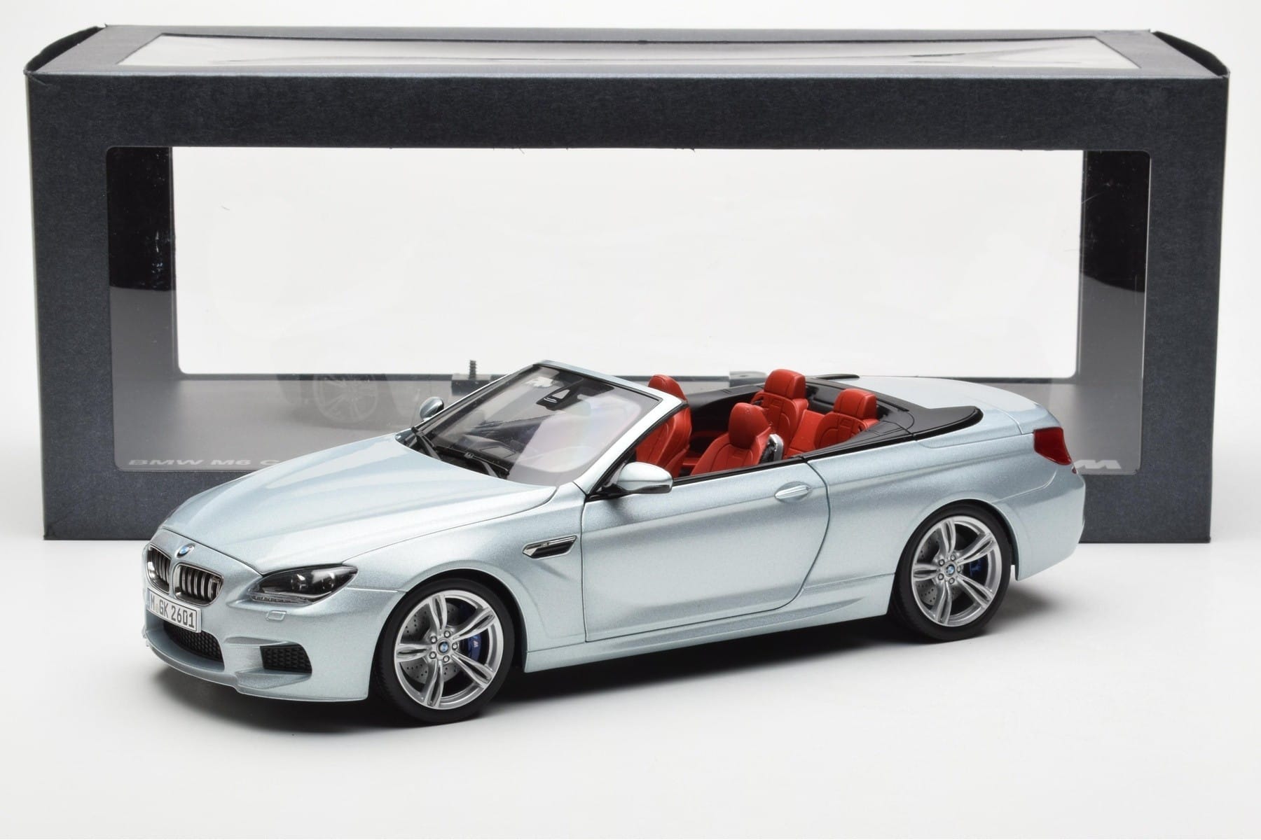 BMW M6 F12 Convertible Silverstone Silver II Paragon 1:18 80432253656 Diecast - image 8 of 8