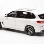 BMW X5 G05 White Paragon 1:18 80432450996 Diecast - image 7 of 8