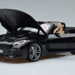 BMW Z4 G29 Black Metallic Norev 1:18 183272 Diecast - image 2 of 7