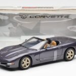 Chevrolet Corvette C5 Convertible Purple Pearl Metallic UT Models 1:18 21010 Diecast - image 6 of 6