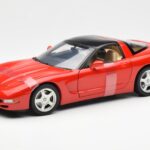 Chevrolet Corvette C5 Hardtop Red UT Models 1:18 21041 Diecast