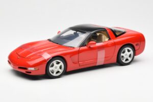 Chevrolet Corvette C5 Hardtop Red UT Models 1:18 21041 Diecast