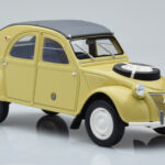 Citroen 2CV Sahara Yellow Otto 1:18 OT1027 Resin - image 4 of 6