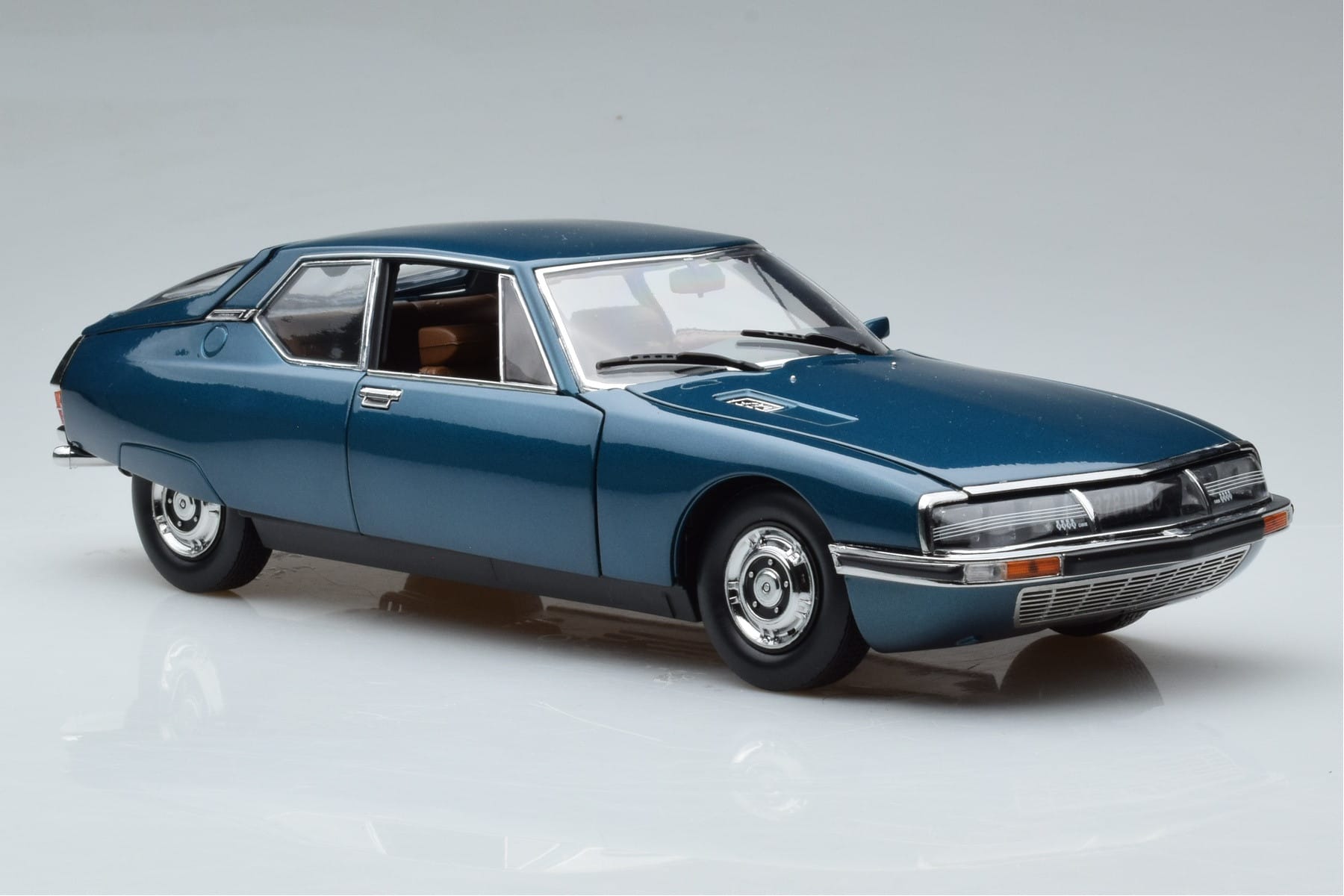 Citroen SM Tropiques Green Norev 1:18 181733 Diecast - image 6 of 8