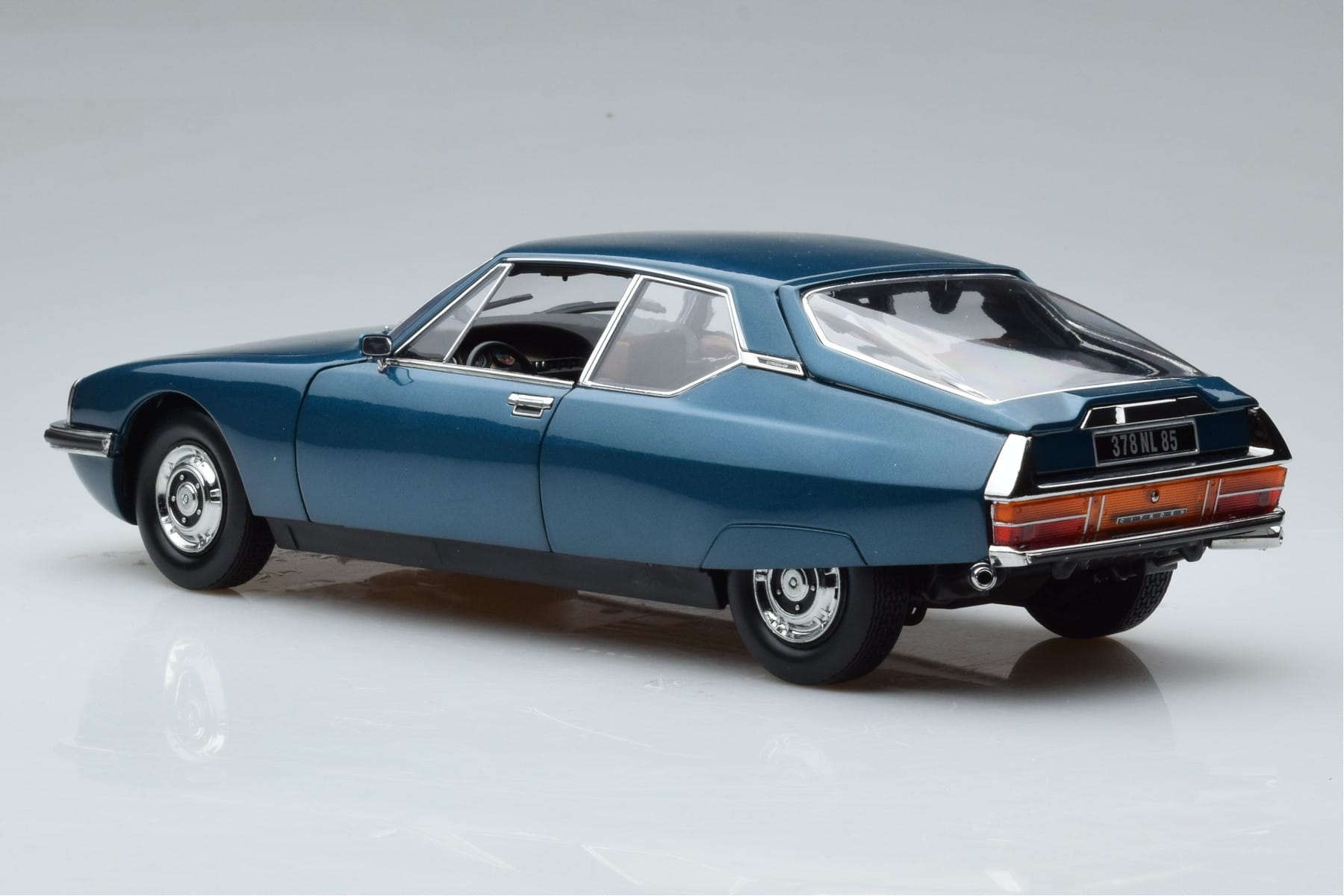 Citroen SM Tropiques Green Norev 1:18 181733 Diecast - image 7 of 8