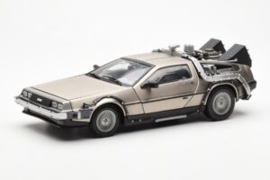 DeLorean DMC-12 Time Machine Back to the Future Silver Sun Star 1:18 2711 Diecast