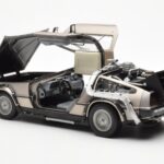 DeLorean DMC-12 Time Machine Back to the Future Silver Sun Star 1:18 2711 Diecast - image 7 of 8