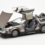 DeLorean DMC-12 Time Machine Back to the Future Silver Sun Star 1:18 2711 Diecast - image 8 of 8