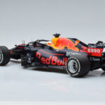 Red Bull Racing RB16B #33 M. Verstappen Abu Dhabi GP F1 World Champion 2021 Minichamps 1:18 110212333 Diecast - image 5 of 6