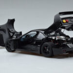 Ferrari F40 Lightweight Black Kyosho 1:18 08412BK Diecast - image 6 of 12
