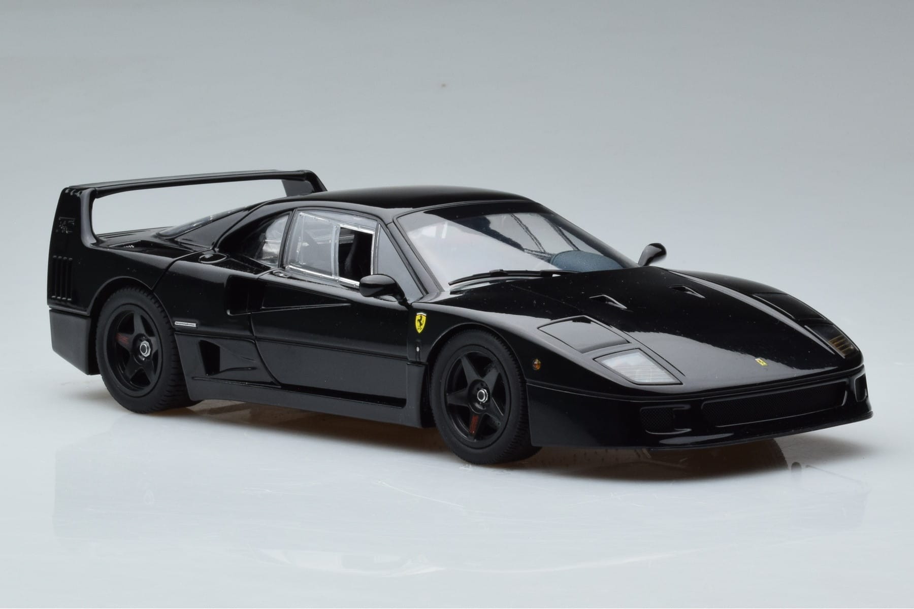 Ferrari F40 Lightweight Black Kyosho 1:18 08412BK Diecast - image 8 of 12