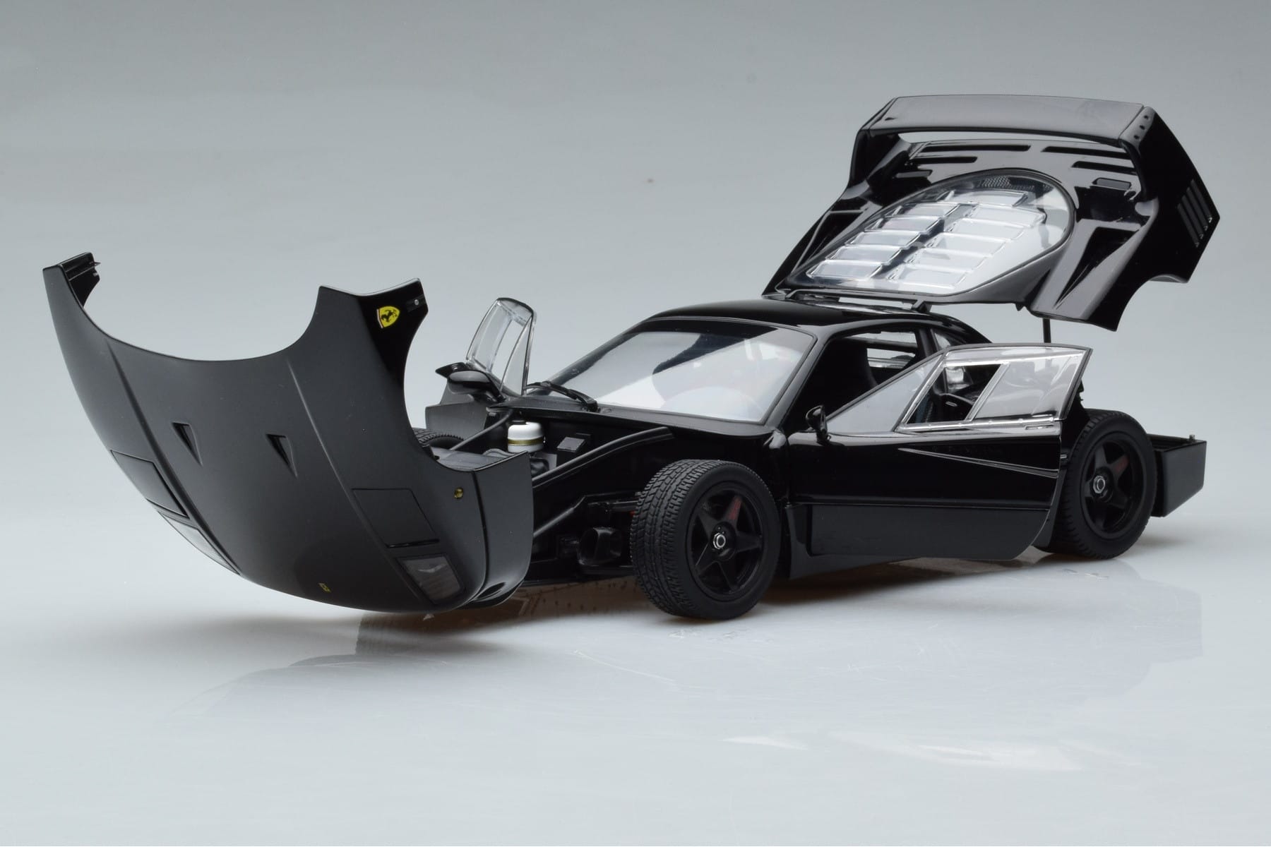 Ferrari F40 Lightweight Black Kyosho 1:18 08412BK Diecast - image 9 of 12