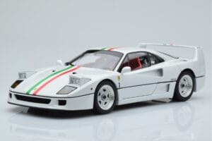 Ferrari F40 Pearl White Italy Kyosho 1:18 08416PWT-G Diecast