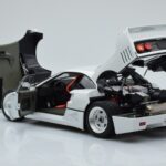 Ferrari F40 Pearl White Kyosho 1:18 08416PW-G Diecast - image 5 of 8
