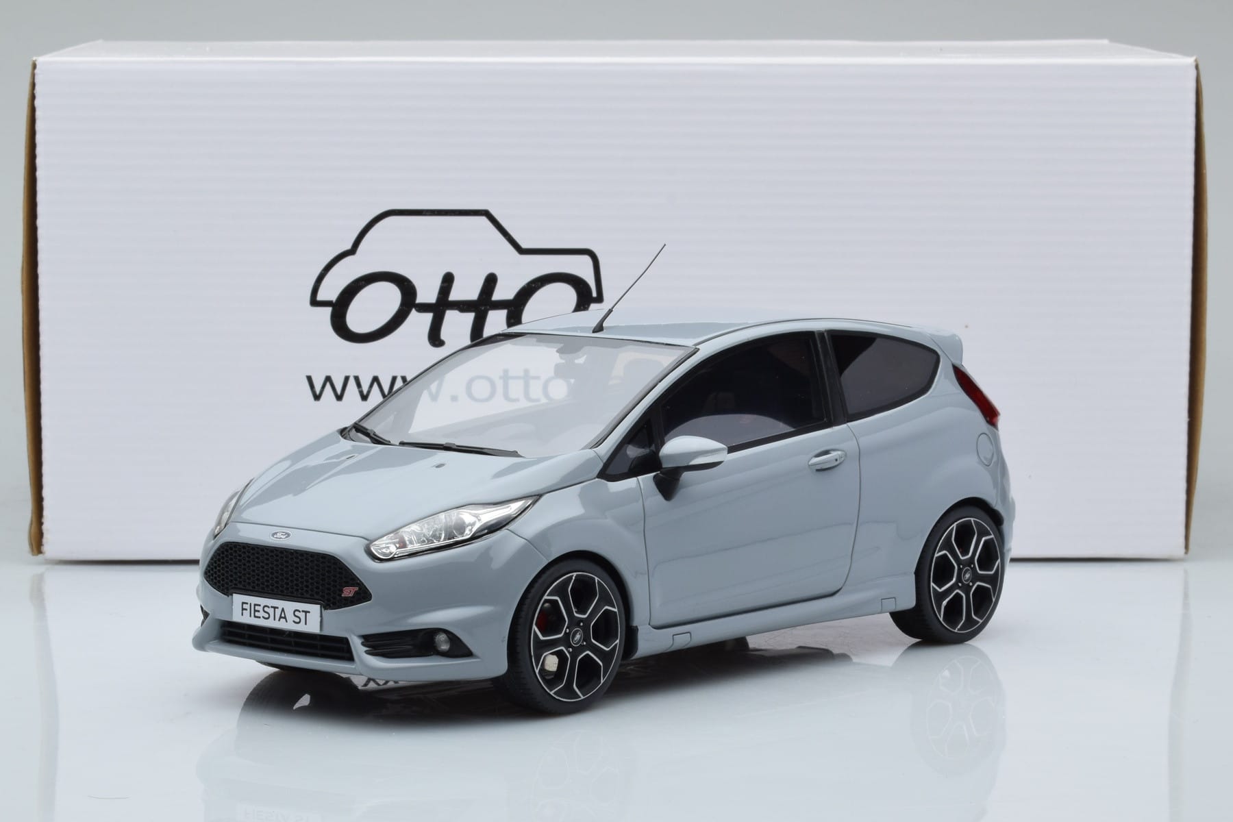 Ford Fiesta ST2000 Grey Otto 1:18 OT985 Resin - image 6 of 6