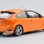 Ford Focus Mk2 ST 2.5 Electric Orange Otto 1:18 OT961 Resin - image 2 of 6