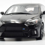 Ford Focus RS Mk3 Black Otto 1:18 OT950 Resin - image 6 of 8