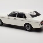 Ford Granada Mk1 White MCG 1:18 MCG18395 Diecast - image 5 of 6