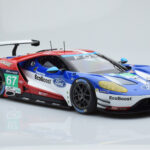 Ford GT Chip Ganassi Racing UK #67 M. Franchitti / A. Priaulx / H. Tincknell 24 Hours of Le Mans 2016 Minichamps 1:18 1551686 - image 4 of 6