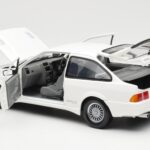 Ford Sierra RS RHD White Minichamps 1:18 150084070 Diecast - image 5 of 8