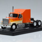 GMC General Orange IXO 1:43 TR129 Diecast