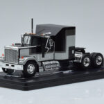 GMC General Silver Black IXO 1:43 TR117 Diecast