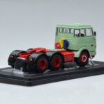 Henschel HS 19 TS Green IXO 1:43 TR151 Diecast - image 2 of 6