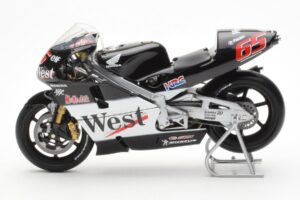 Honda NSR500 West Honda Pons #65 L. Capirossi 500cc World Championship 2001 Minichamps 1:12 122016165 Diecast