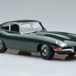 Jaguar E-Type Series 1 British Racing Green KK-Scale 1:18 KKDC180431 Diecast - image 4 of 6