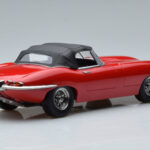 Jaguar E-Type Series 1 Roadster Red KK-Scale 1:18 KKDC180484 Diecast - image 2 of 6
