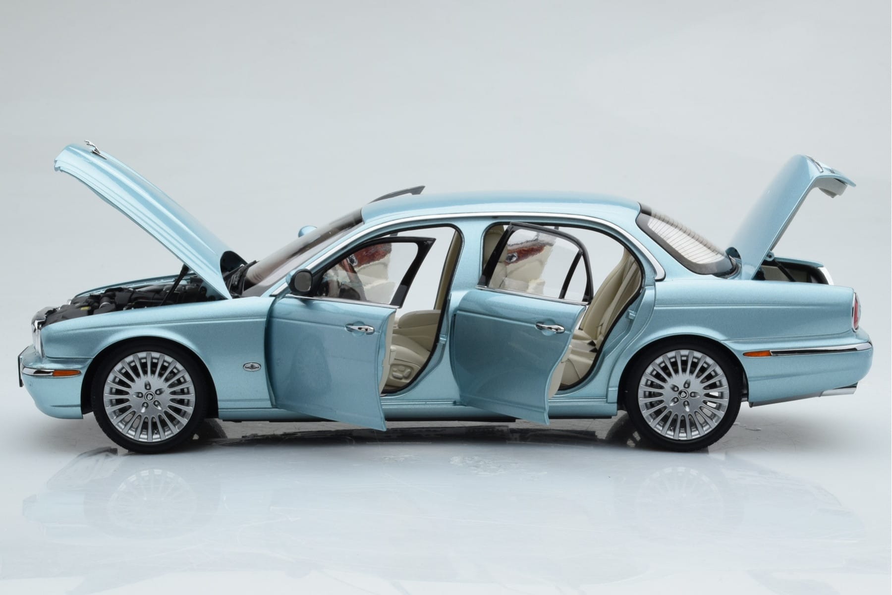 Jaguar XJ6 X350 Seafrost Light Blue Almost Real 1:18 810503 Diecast - image 5 of 11