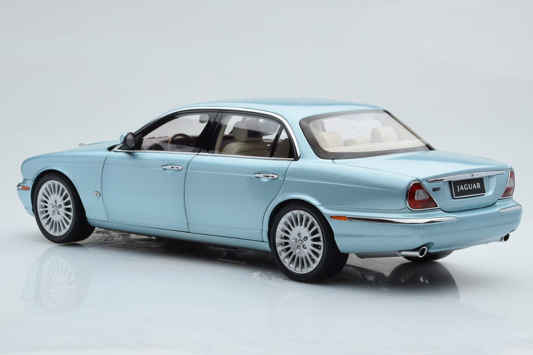 Jaguar XJ6 X350 Seafrost Light Blue Almost Real 1:18 810503 Diecast - image 8 of 11