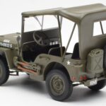 Jeep Willys With Canvas Top UT Models 1:18 180149002 Diecast - image 5 of 6