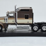 Kenworth W900 Brown IXO 1:43 TR145 Diecast - image 2 of 4
