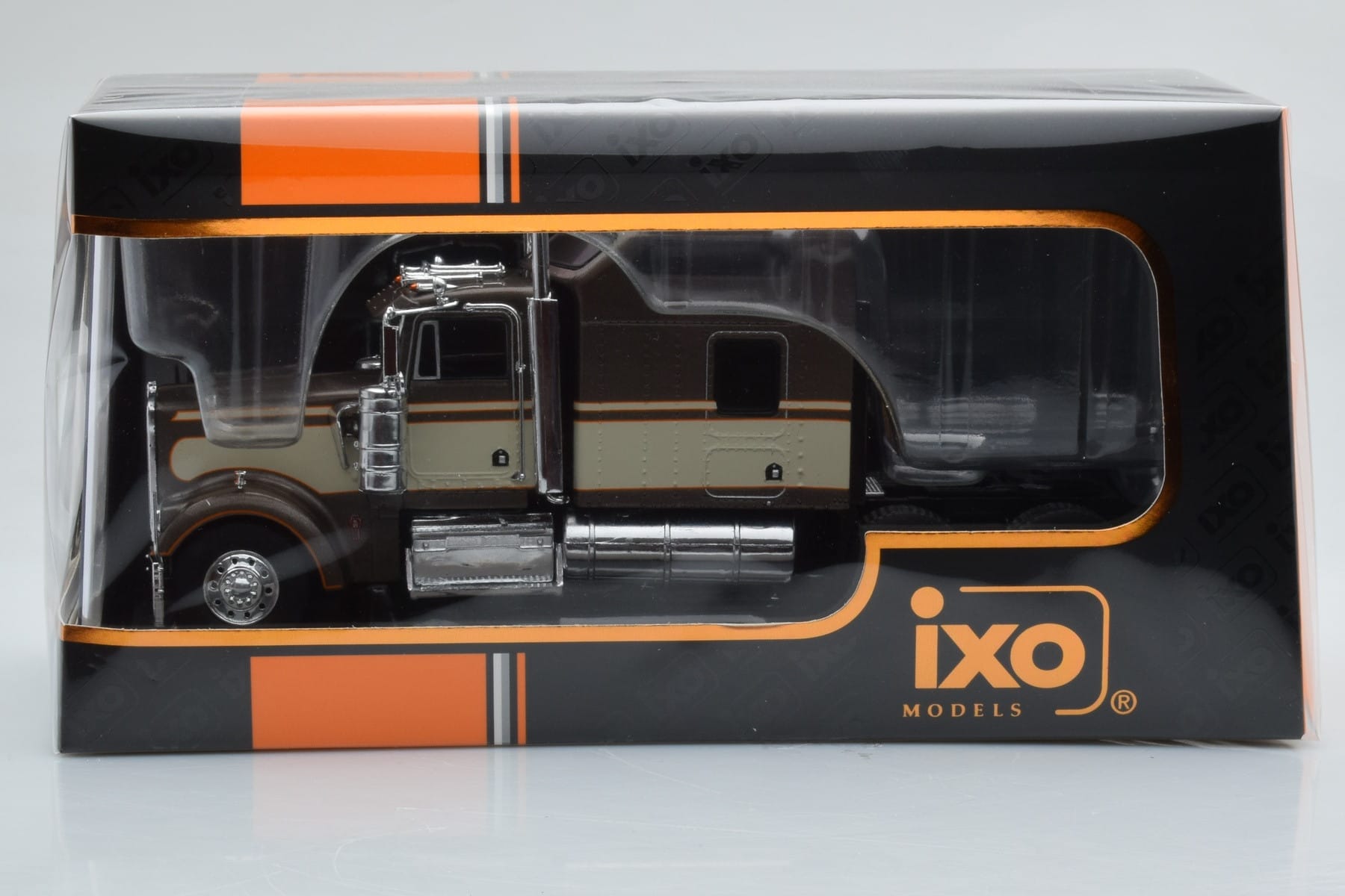 Kenworth W900 Brown IXO 1:43 TR145 Diecast - image 4 of 4