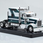 Kenworth W900 Green White IXO 1:43 TR164 Diecast - image 4 of 6