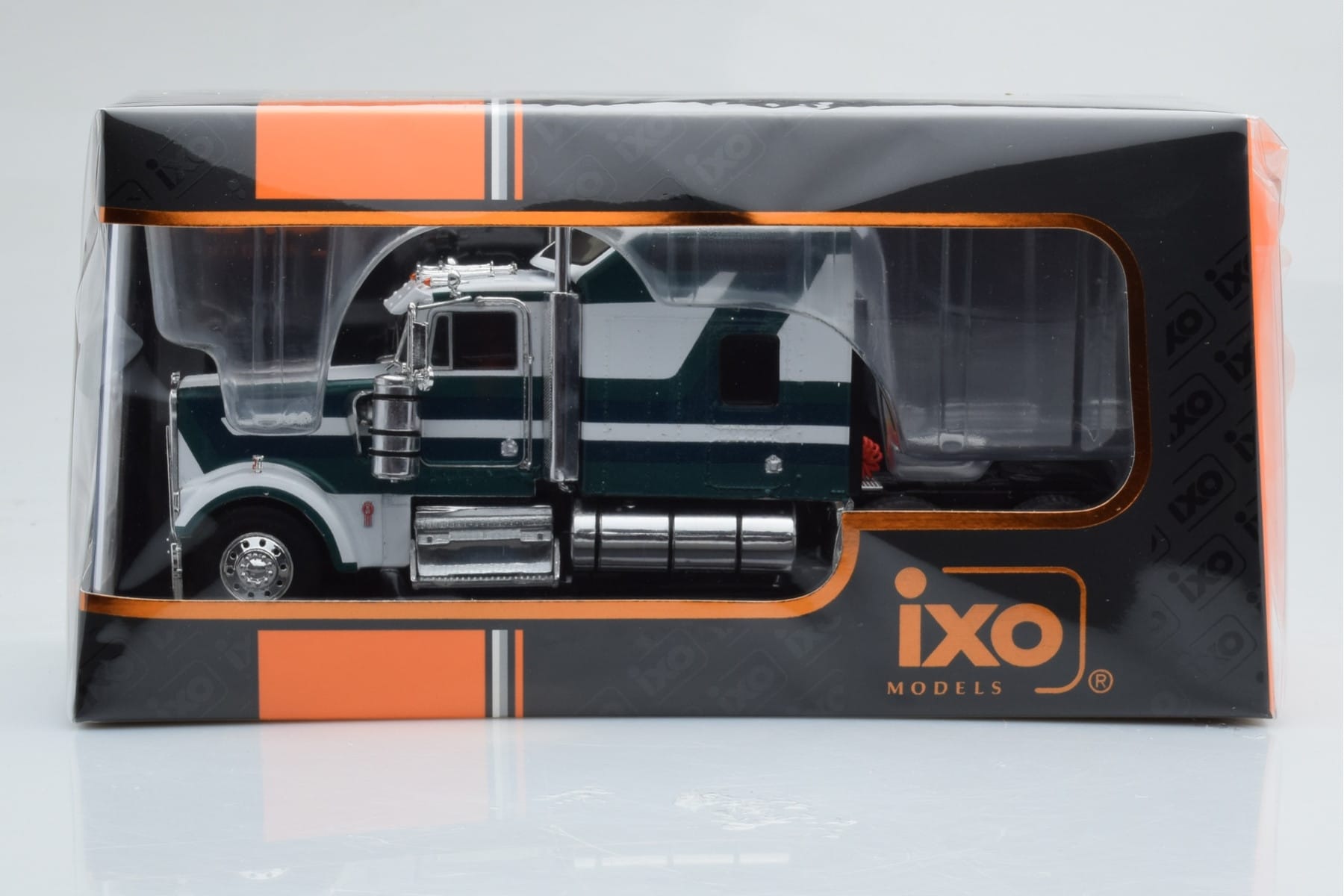 Kenworth W900 Green White IXO 1:43 TR164 Diecast - image 6 of 6