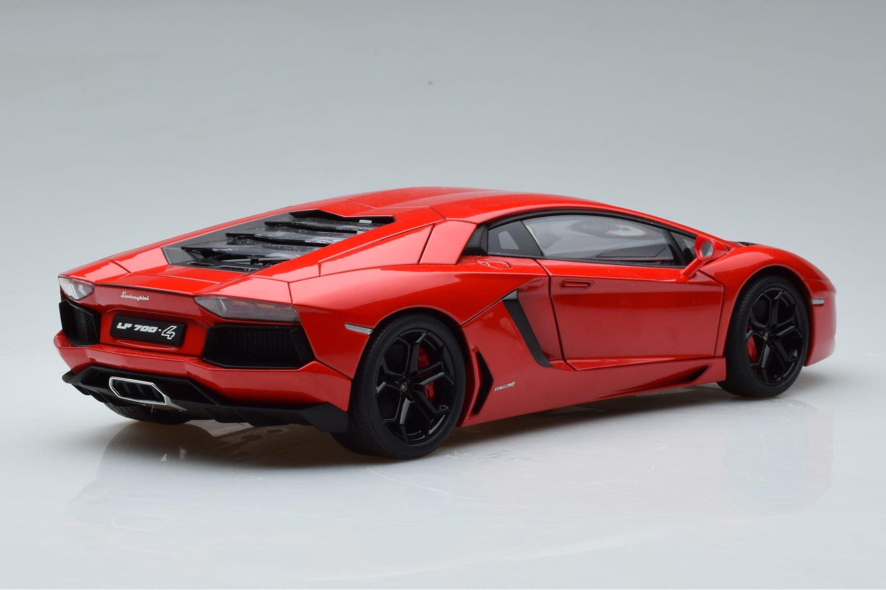 Lamborghini Aventador LP700-4 Andromeda Red AUTOart 1:18 74669 Diecast - image 3 of 10