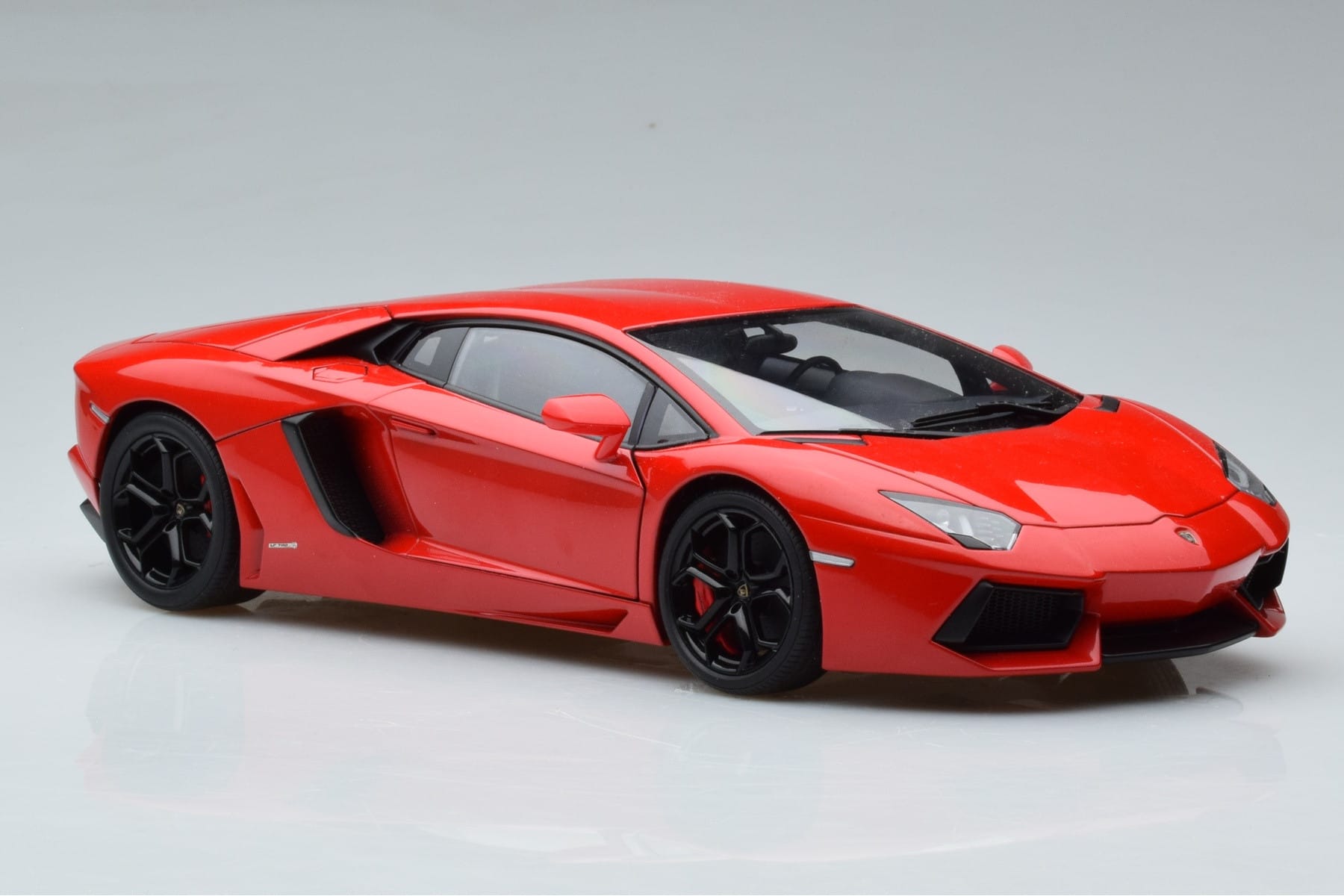 Lamborghini Aventador LP700-4 Andromeda Red AUTOart 1:18 74669 Diecast - image 6 of 10