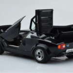 Lamborghini Countach LP5000S Black AUTOart 1:18 74533 Diecast - image 3 of 10