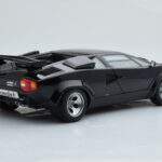 Lamborghini Countach LP5000S Black AUTOart 1:18 74533 Diecast - image 4 of 10