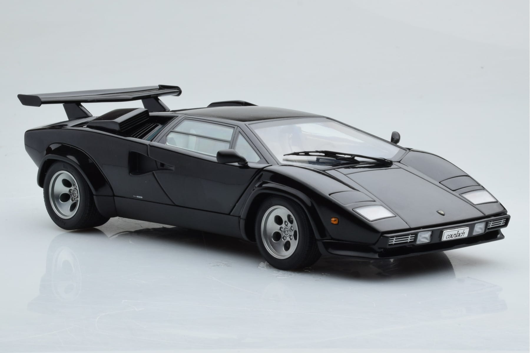 Lamborghini Countach LP5000S Black AUTOart 1:18 74533 Diecast - image 6 of 10
