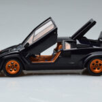 Lamborghini Countach LP500S Walter Wolf Dark Blue Kyosho 1:18 08320D Diecast - image 4 of 11
