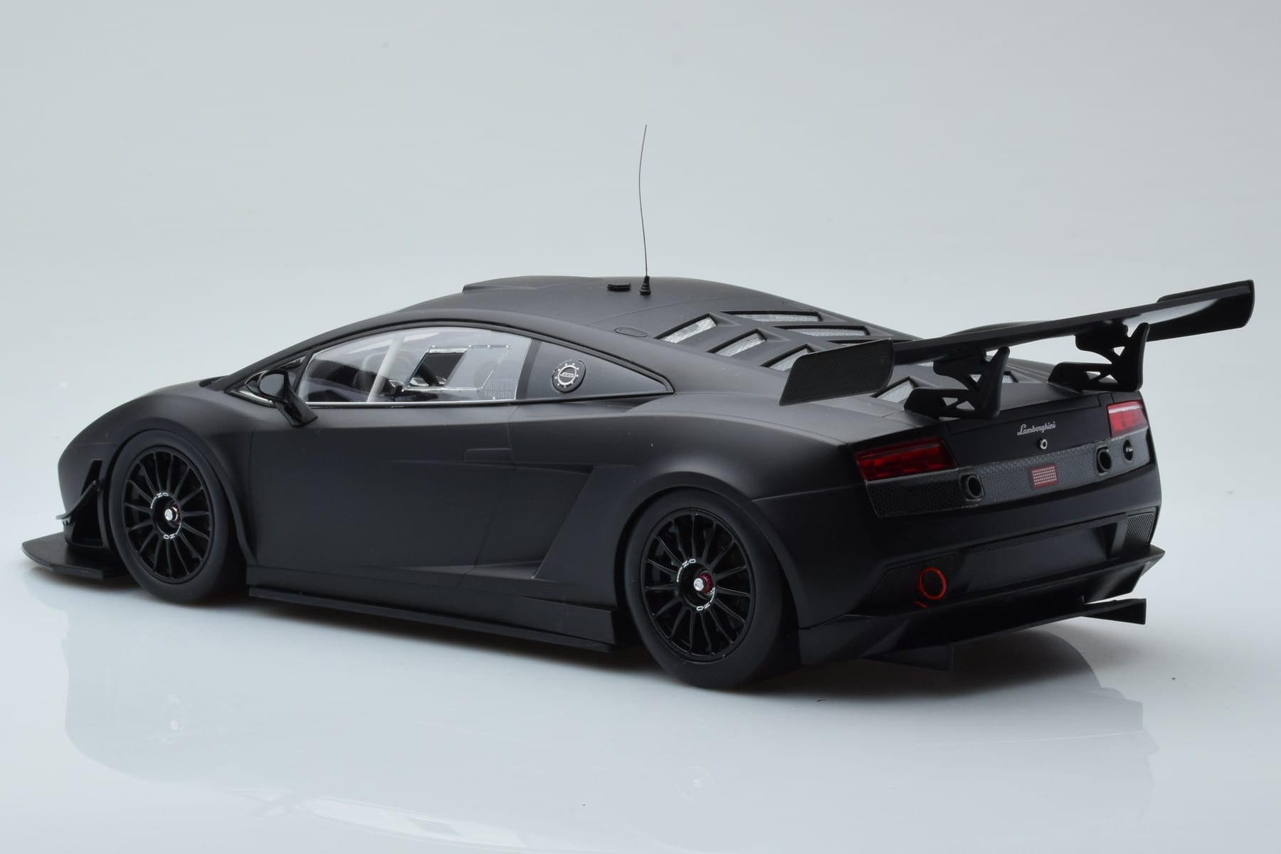 Lamborghini Gallardo LP600+ GT3 Matt Black Minichamps 1:18 151111100 Diecast - image 5 of 6