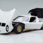 Lamborghini Miura SV White AUTOart 1:18 74544 Diecast - image 2 of 8