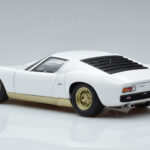 Lamborghini Miura SV White AUTOart 1:18 74544 Diecast - image 7 of 8